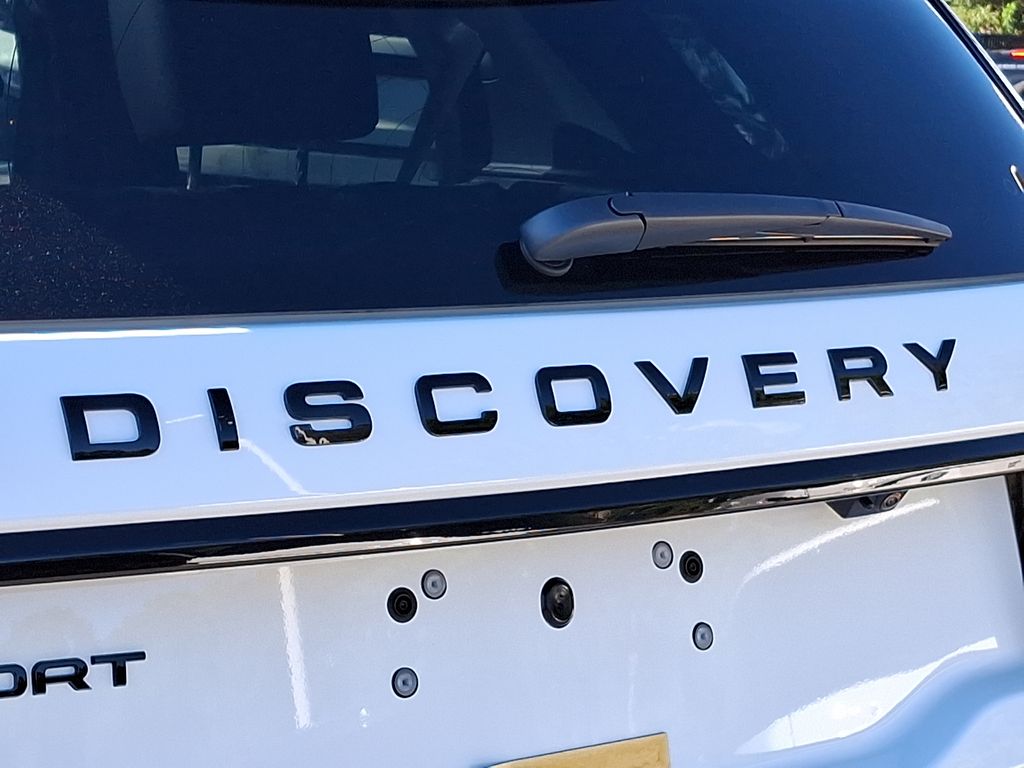 2025 Land Rover Discovery Sport SE 21