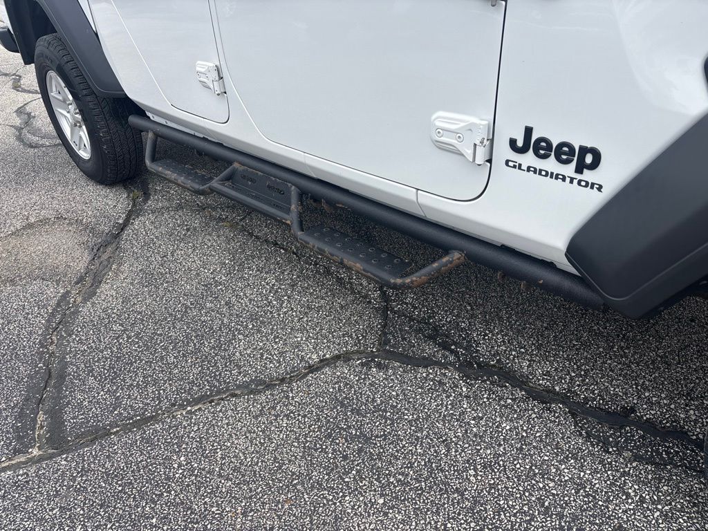 Used 2020 Jeep Gladiator Truck