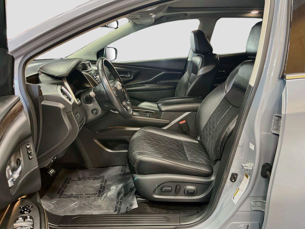 Used 2024 Boulder Gray Pearl Nissan Platinum image 22
