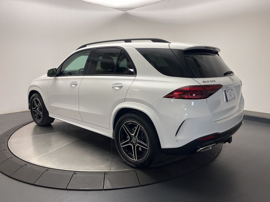 Thumbnail: 2026 Mercedes-Benz GLE - 5