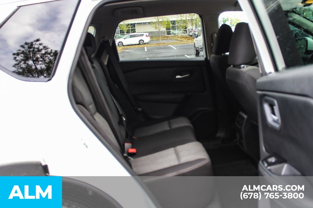 Used 2025 White Nissan SV image 19