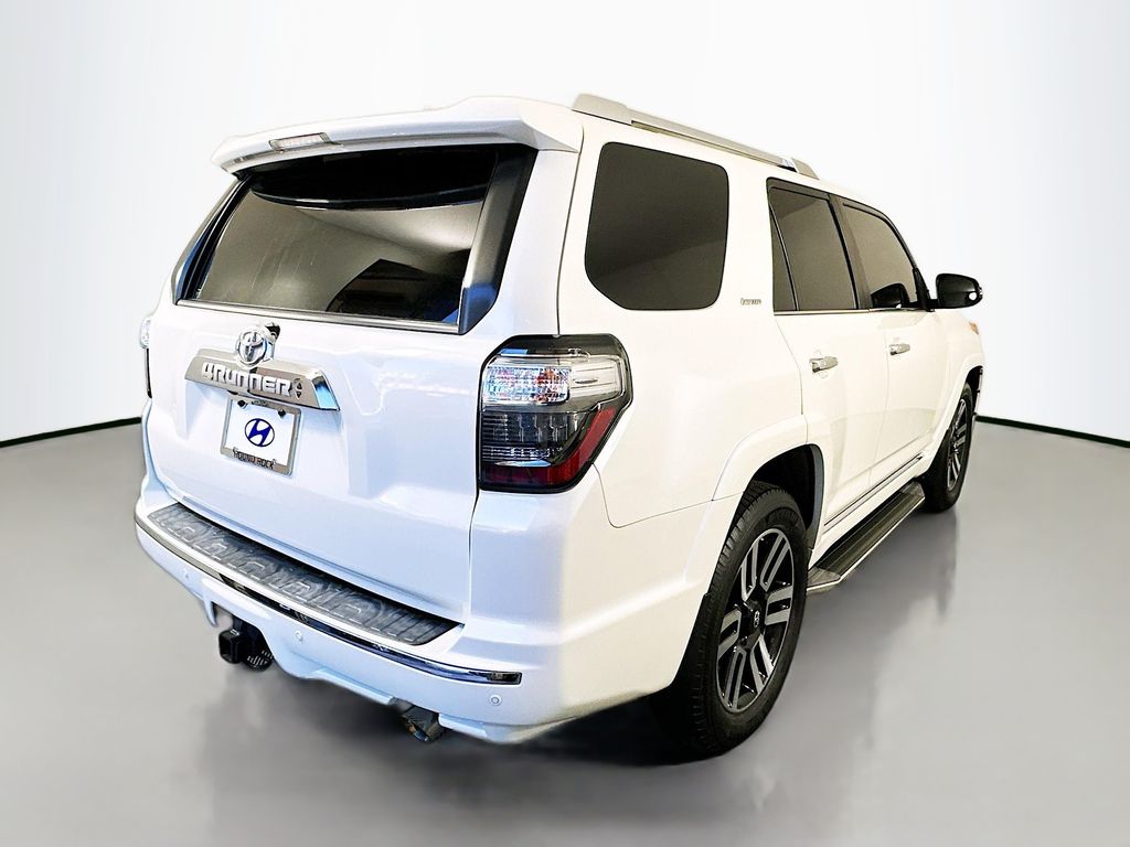 Thumbnail: 2019 Toyota 4Runner - 5