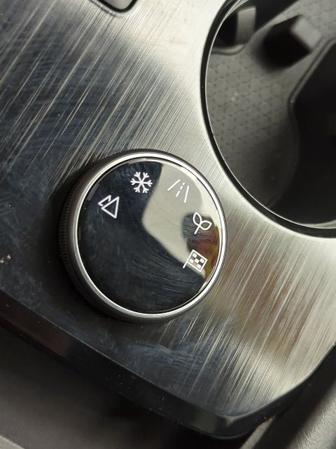 2022 Nissan Rogue SV - Photo 23