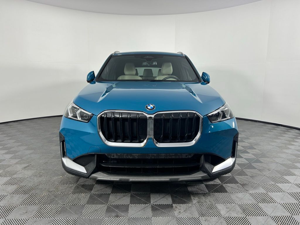 Thumbnail: 2023 BMW X1 - 2