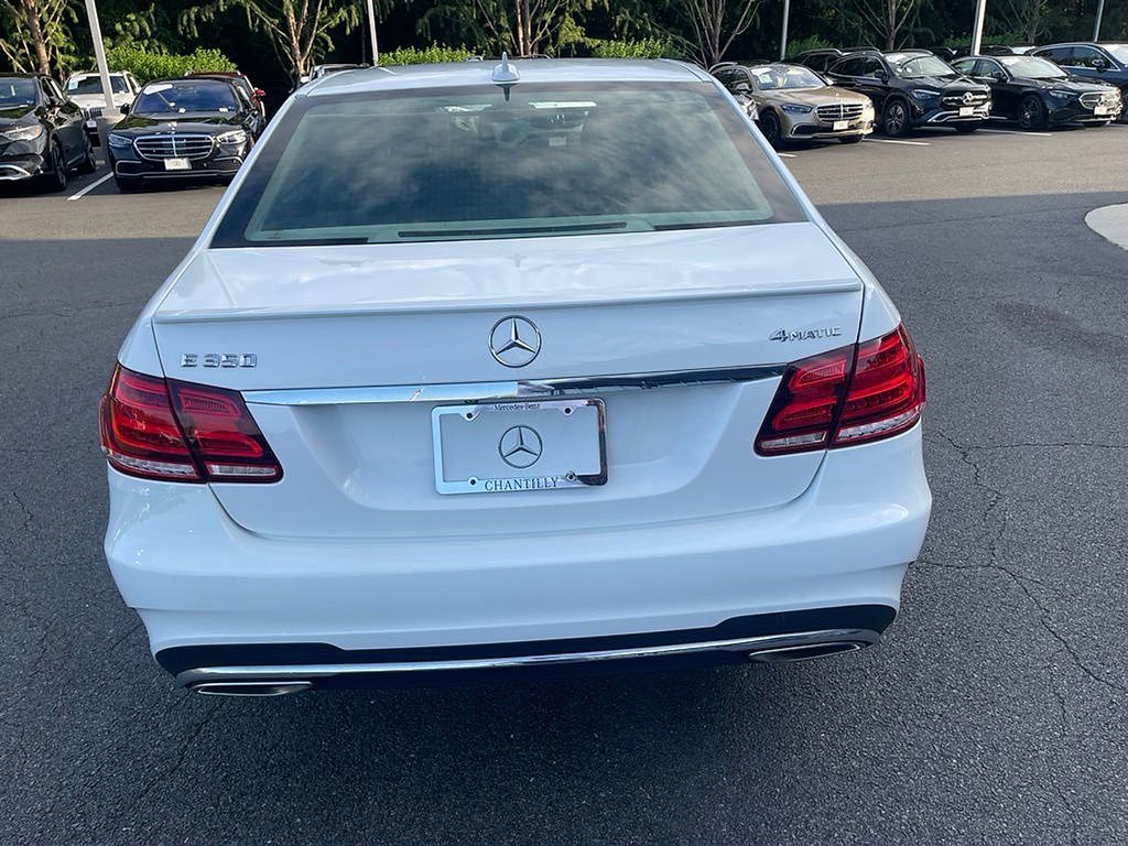 Thumbnail: 2016 Mercedes-Benz E-Class - 10