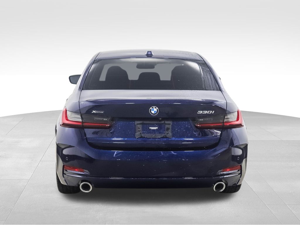 Thumbnail: 2023 BMW 3 Series - 4