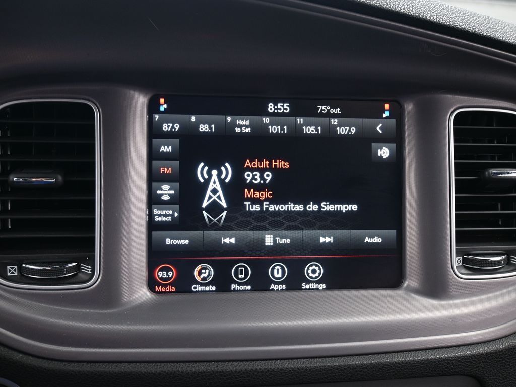 Used 2023 Octane Red Pearlcoat Dodge SXT image 21