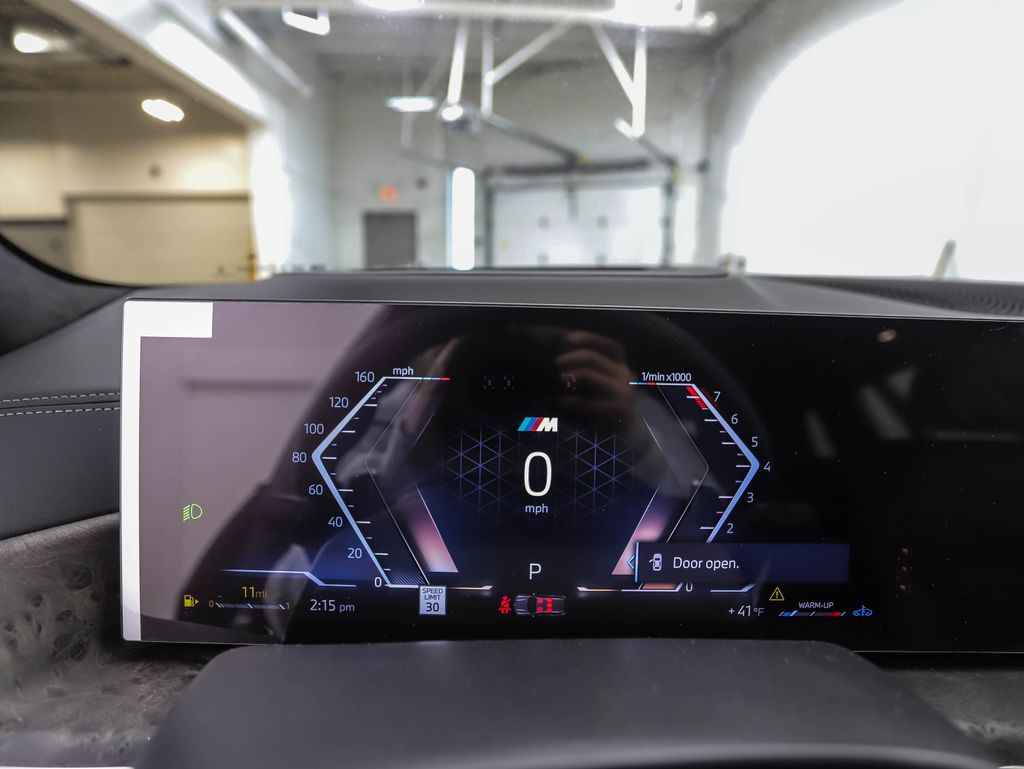 Thumbnail: 2026 BMW X7 - 14