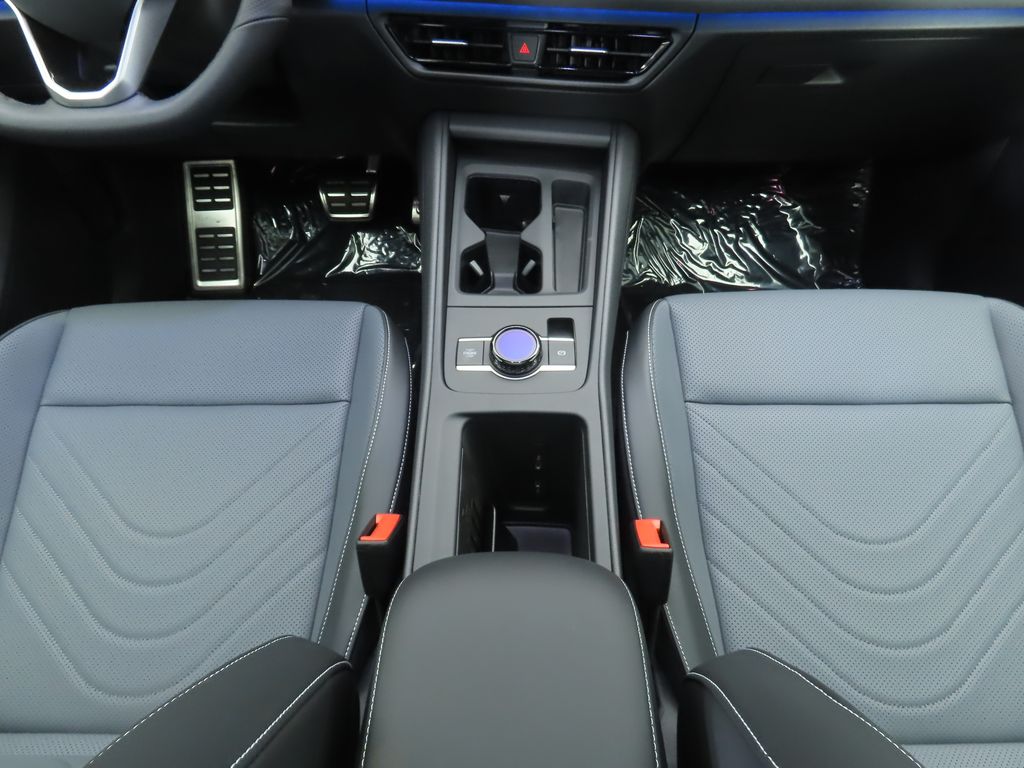 Thumbnail: 2026 Volkswagen Tiguan - 16