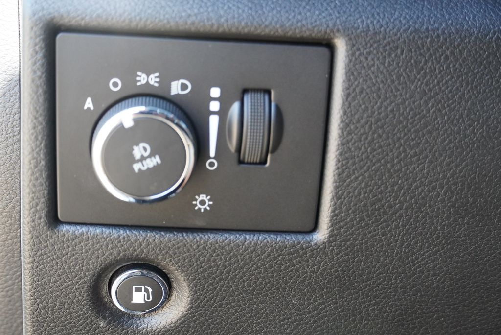 Used Car 2021 Jeep Grand Cherokee  Trailhawk For Sale Under $25,000 In Taylor, Texas