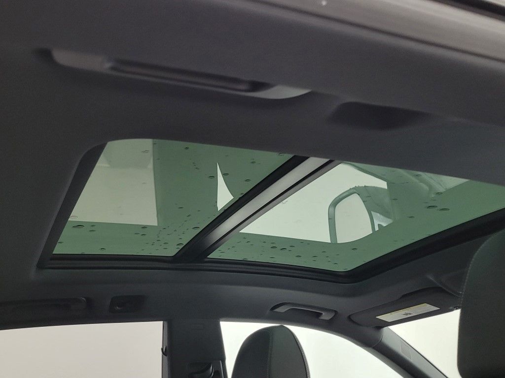 Thumbnail: 2026 Audi Q8 - 19