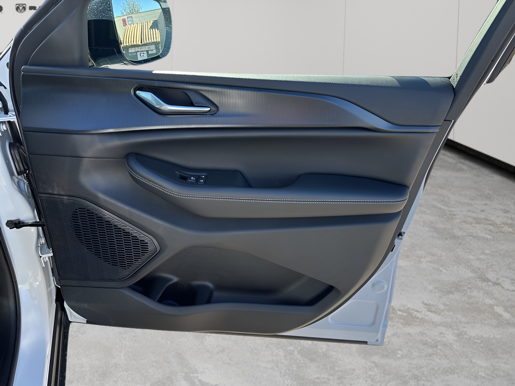 New Car 2025 Jeep Grand Cherokee  For Sale Under $40,000 In Austin, Texas