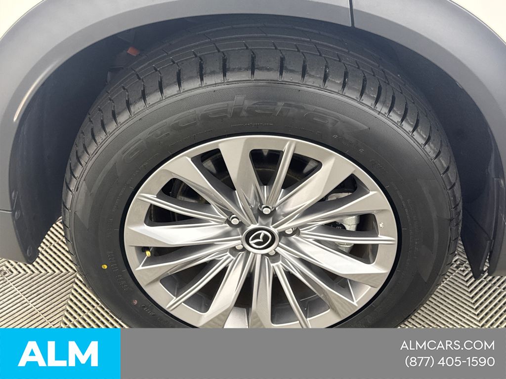 Used 2024 White Mazda Preferred image 21