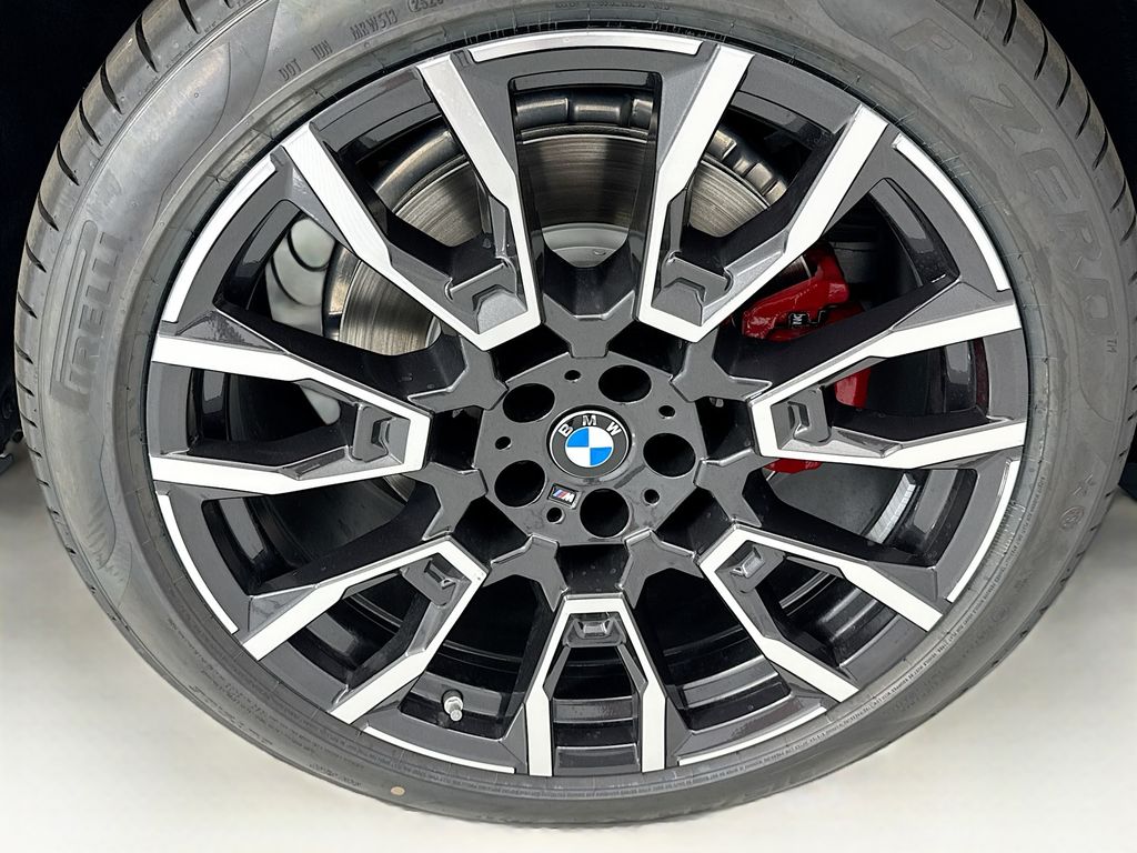 Thumbnail: 2026 BMW X5 - 32