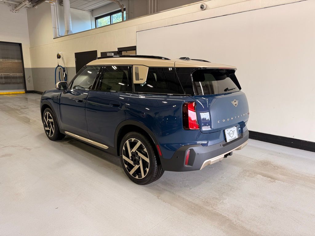 Thumbnail: 2025 MINI Cooper Countryman - 3