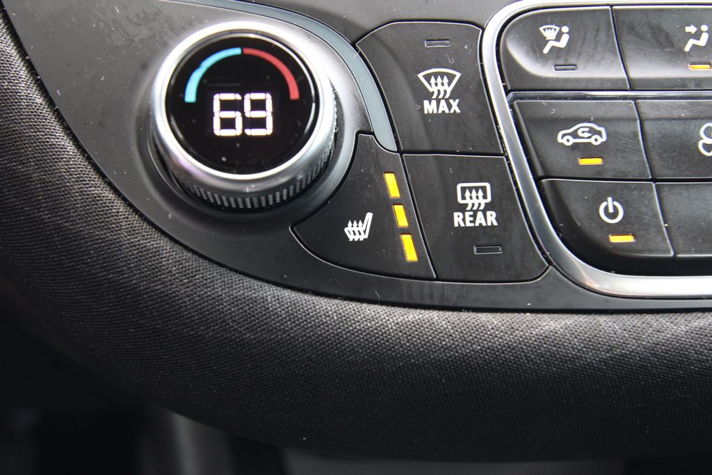Used 2024 Chevrolet Malibu Sedan