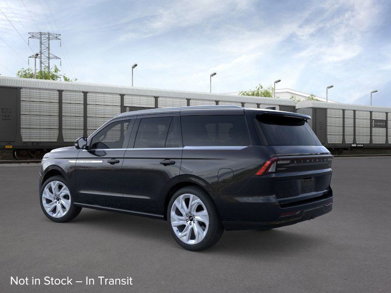 Thumbnail: 2025 Lincoln Navigator - 4