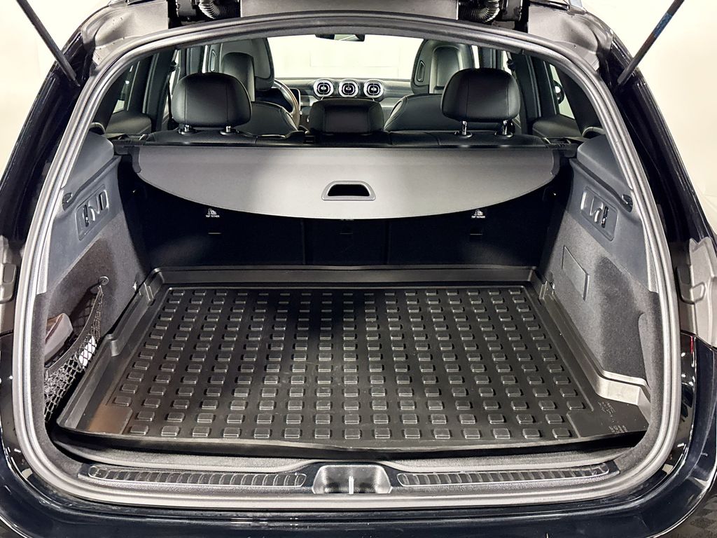 2023 Mercedes-Benz GLC GLC 300