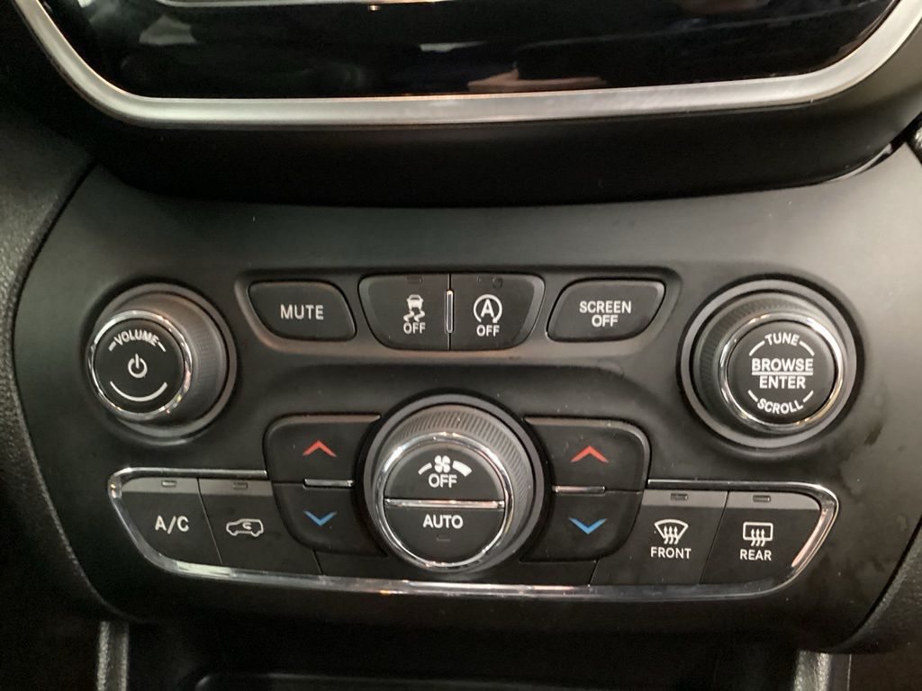 Used 2020 Jeep Cherokee SUV
