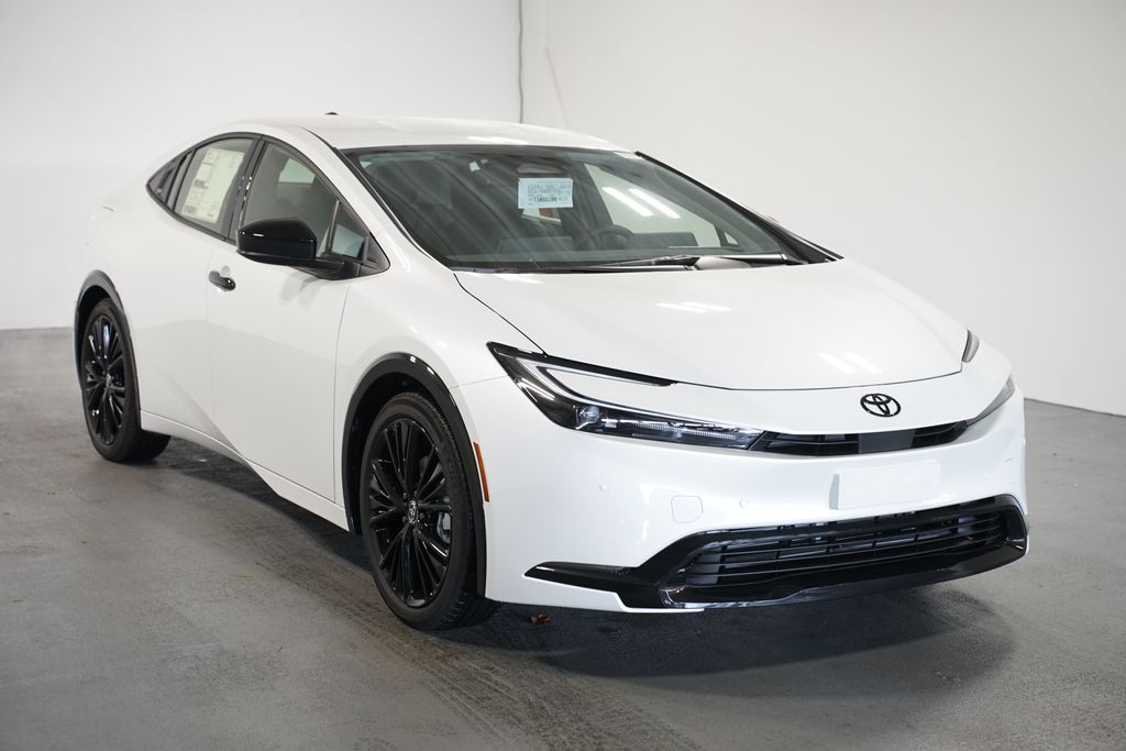 Thumbnail: 2026 Toyota Prius - 3