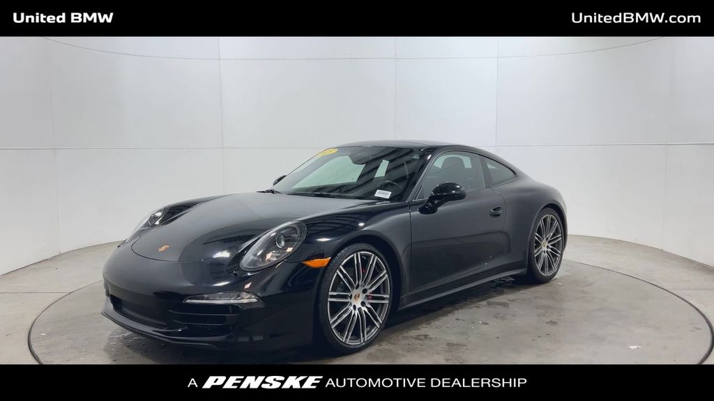 Thumbnail: 2015 Porsche 911 - 4