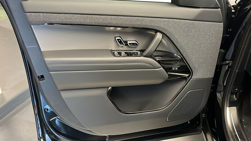 2025 Land Rover Range Rover Sport SE Dynamic 11