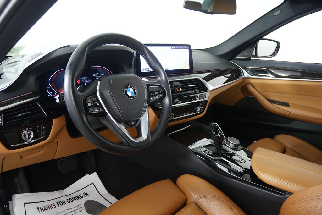 Thumbnail: 2023 BMW 5 Series - 13