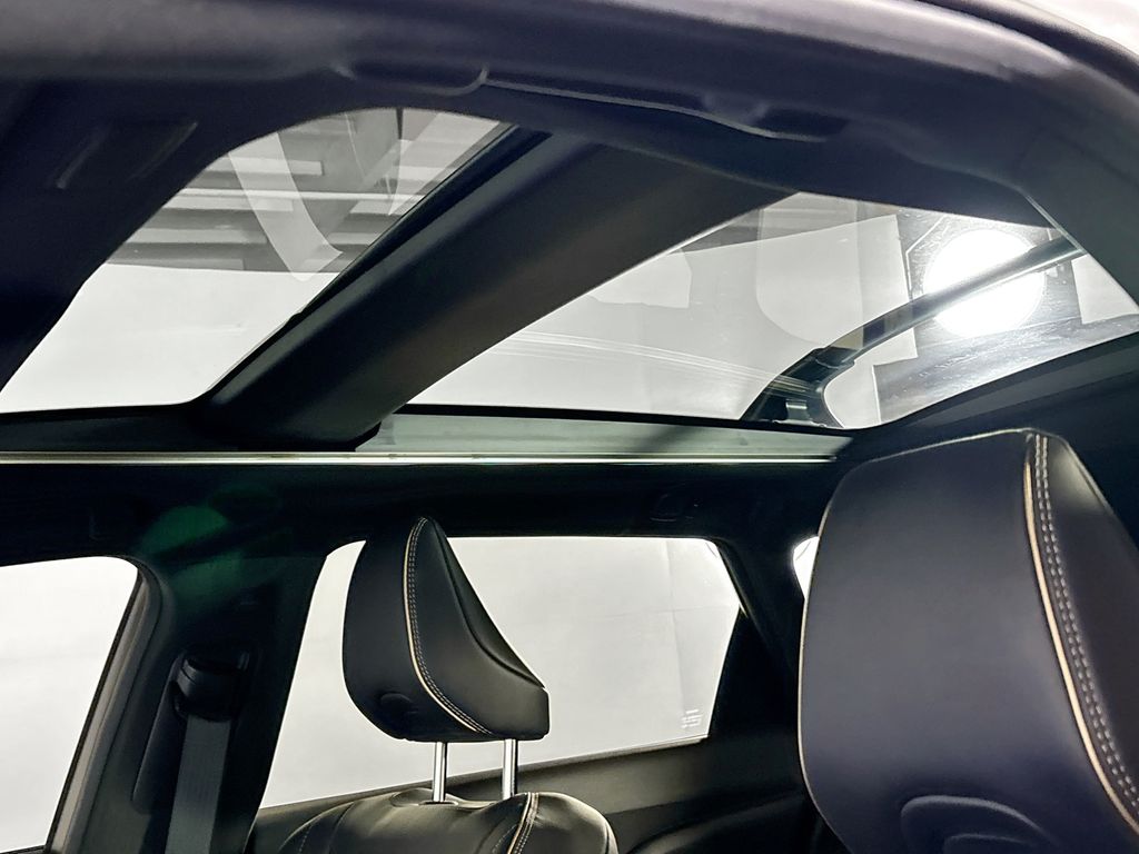 2025 Toyota Crown Signia Limited