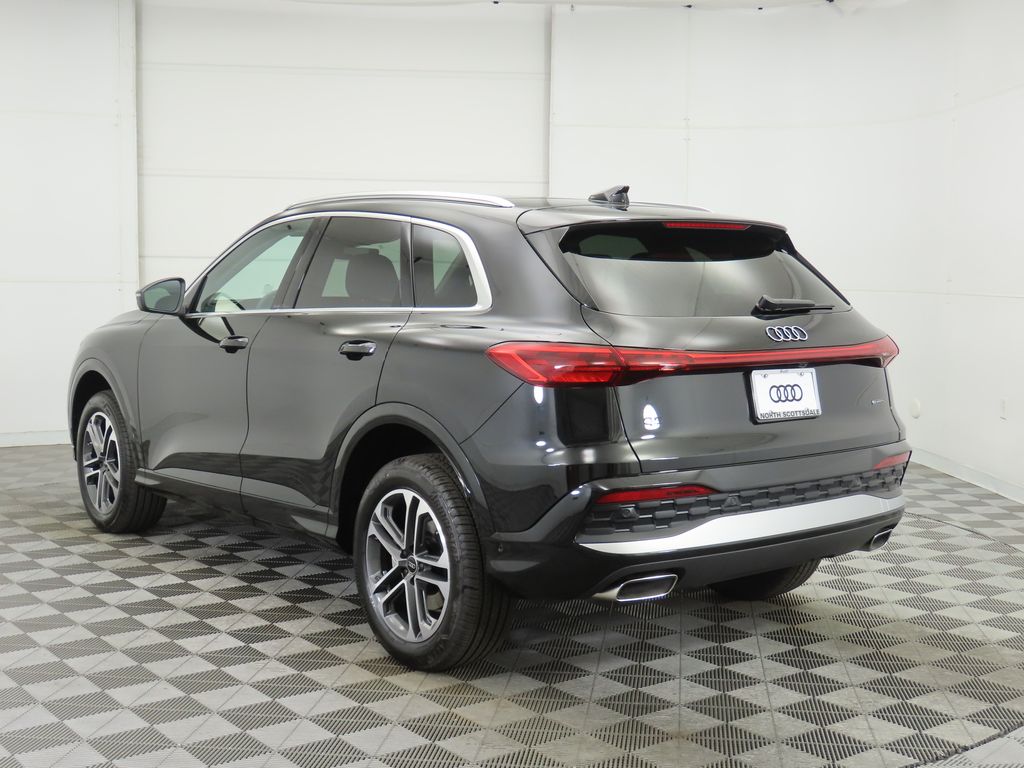 Thumbnail: 2025 Audi Q5 - 8