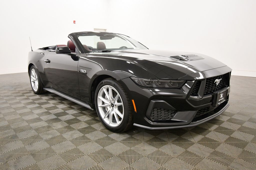 Used 2025 Ford Mustang Convertible