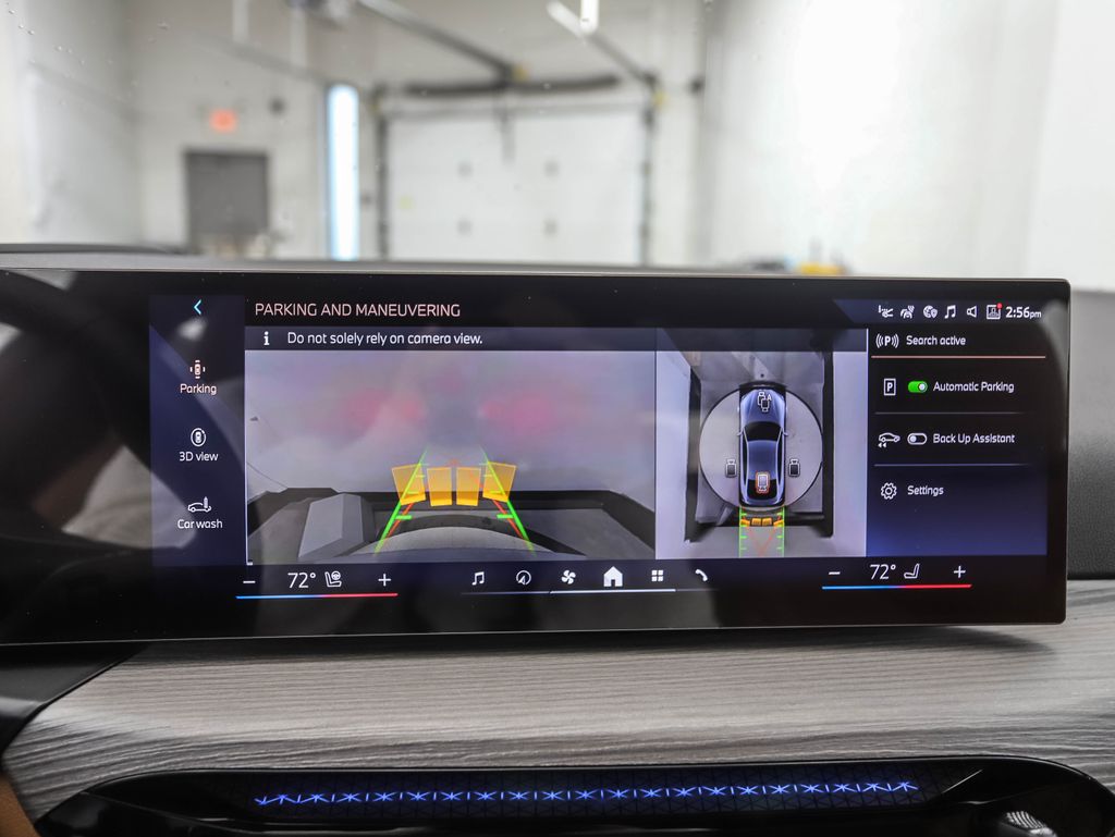 Thumbnail: 2025 BMW i4 - 18