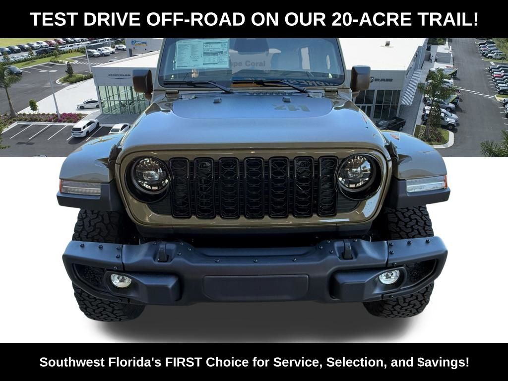 View vehicle photo 2