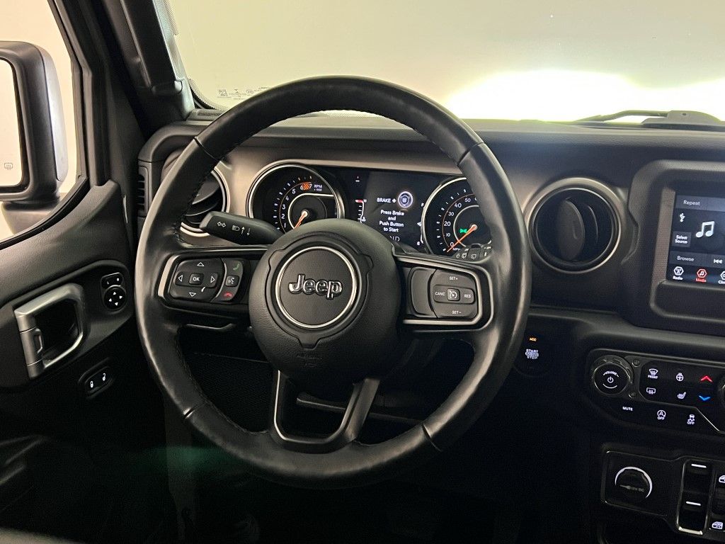 Thumbnail: 2020 Jeep Wrangler - 20