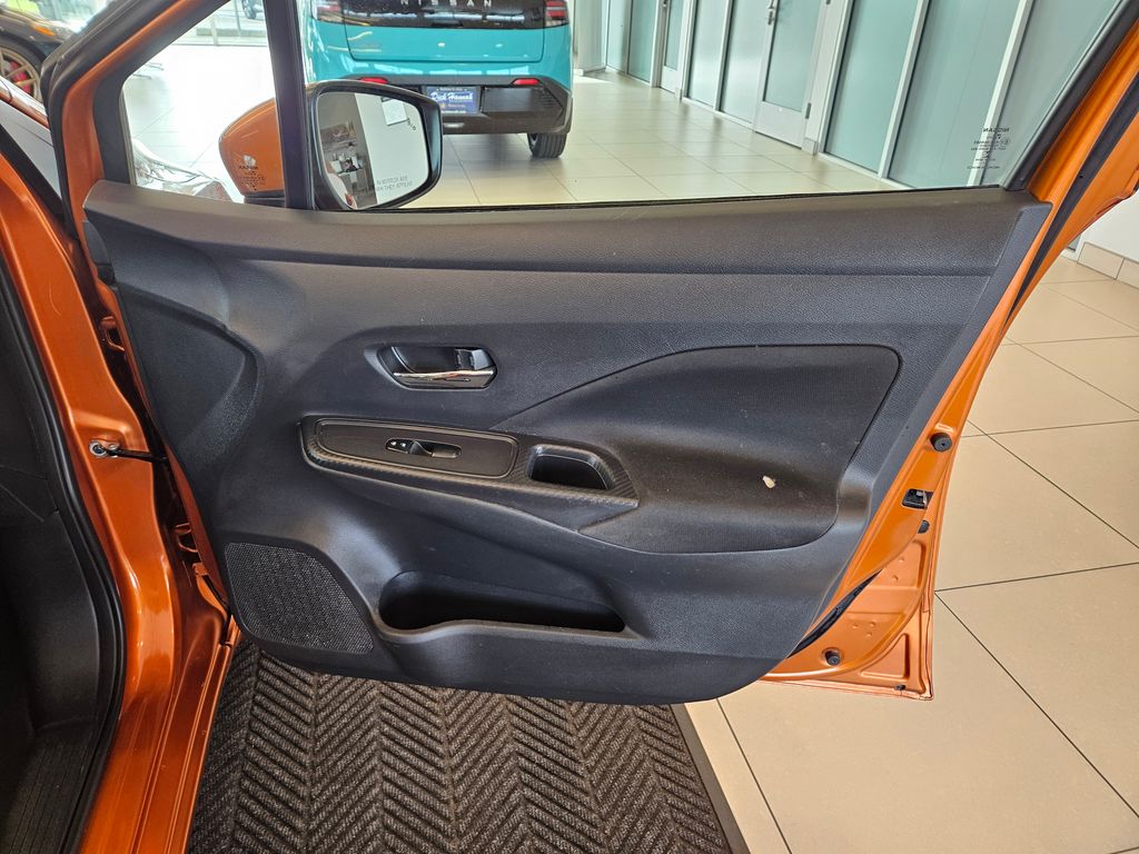 2021 Nissan Versa 1.6 SV