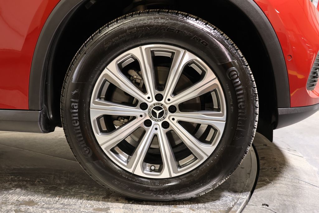 Thumbnail: 2025 Mercedes-Benz GLC - 14