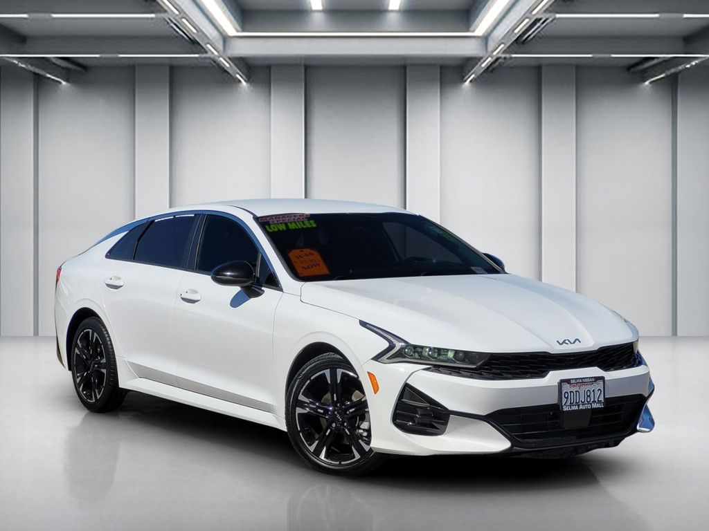 Glacial White Pearl 2023 Kia K5 GT-Line FWD Sedan Front-Wheel Drive 8-Speed Automatic