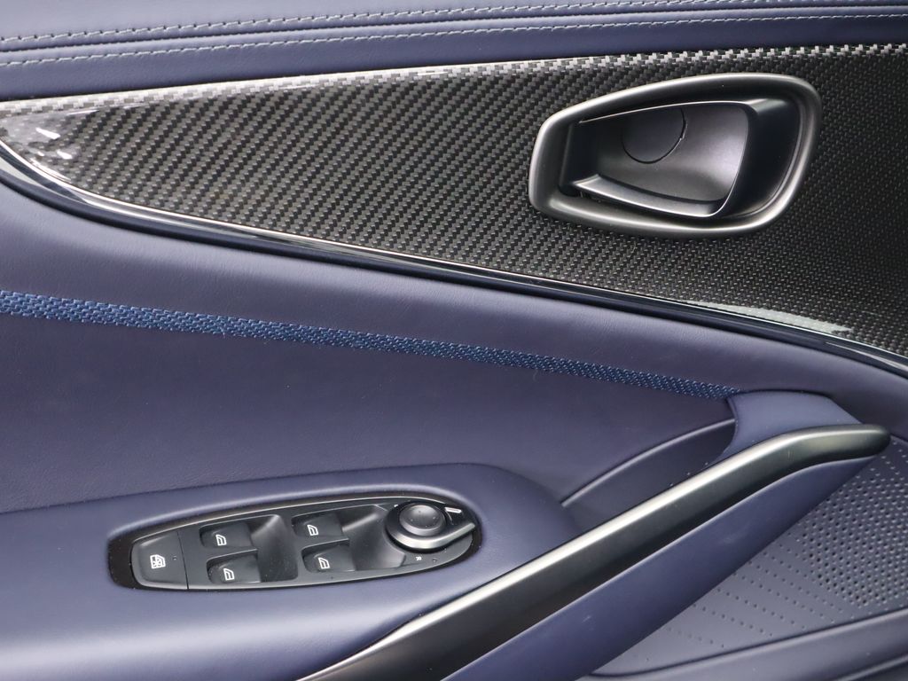 Thumbnail: 2026 Aston Martin DBX - 24