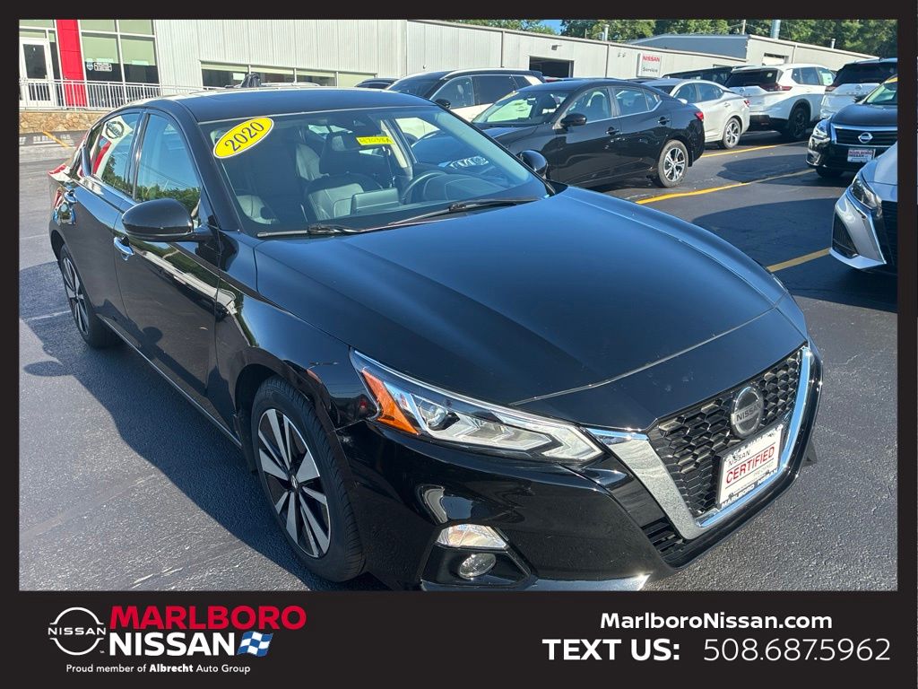 Super Black Clearcoat 2020 Nissan Altima Sedan All-Wheel Drive Continuously Variable Transmission