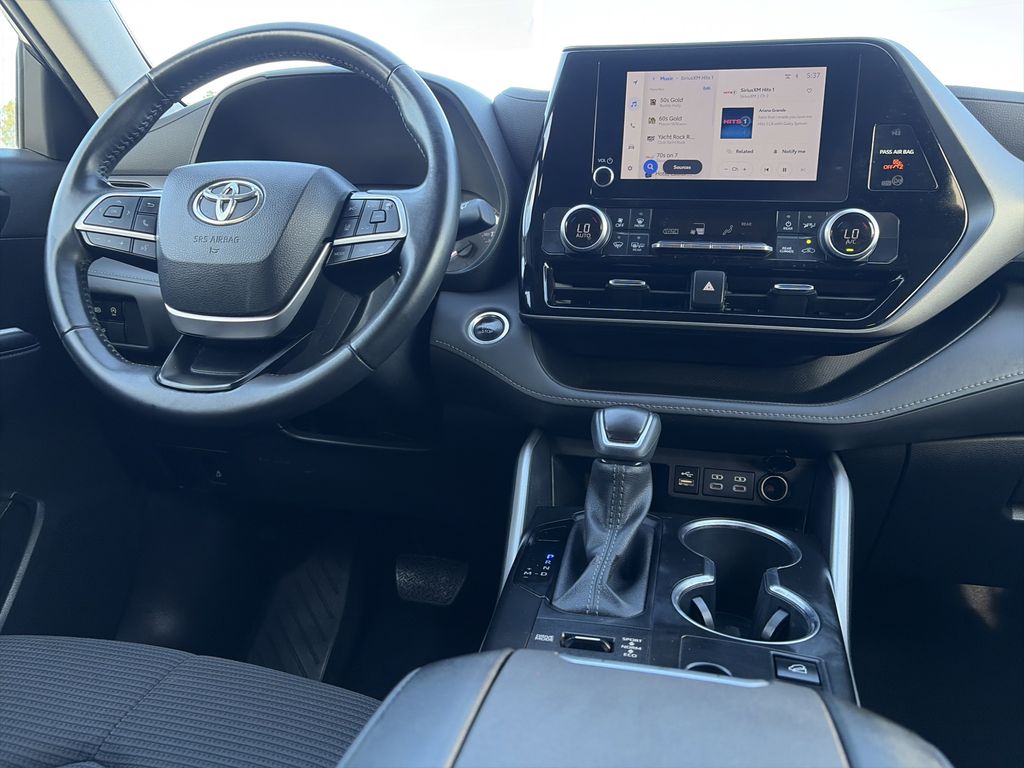 Used 2024 Toyota Highlander SUV