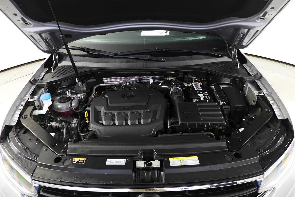 Thumbnail: 2022 Volkswagen Tiguan - 6