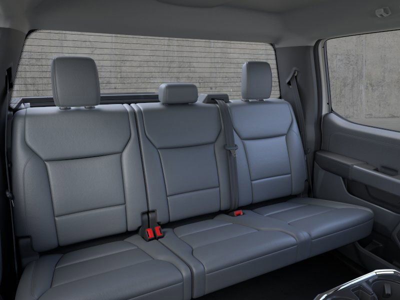 2025 Ford F-150 Lightning Flash - Photo 14