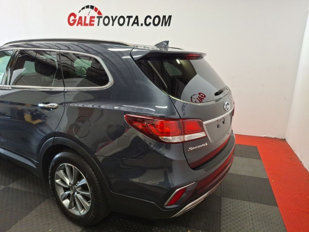 Used 2017 Hyundai Santa Fe SUV