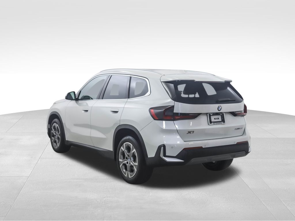 Thumbnail: 2023 BMW X1 - 3