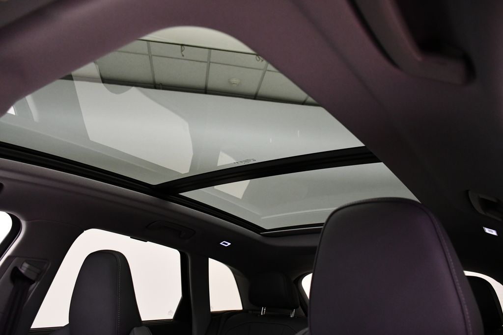 Thumbnail: 2025 Audi Q5 - 17