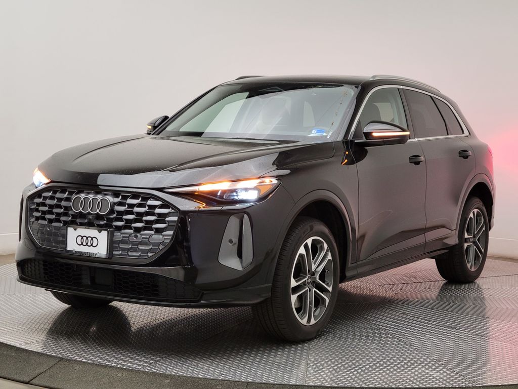 Thumbnail: 2025 Audi Q5 - 2