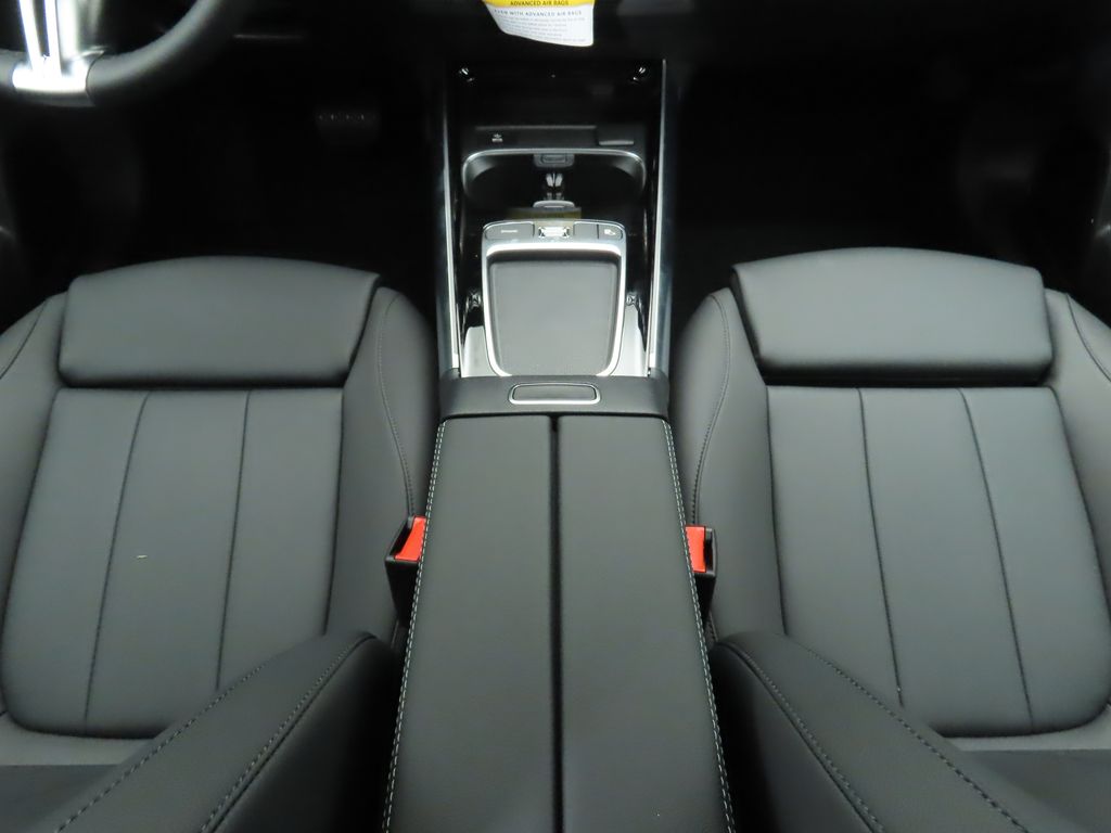 Thumbnail: 2025 Mercedes-Benz GLA - 16