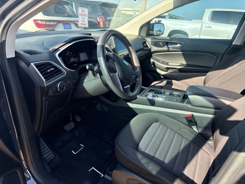 2021 Ford Edge SE Gray at Autostrade