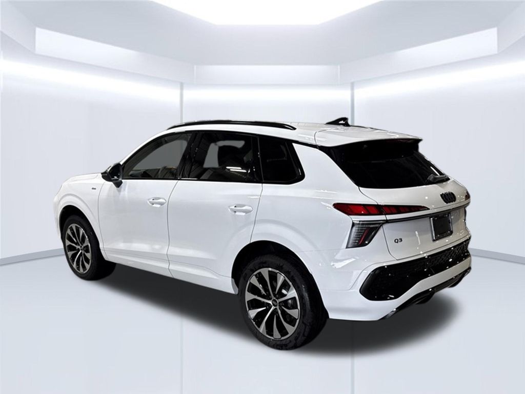 Thumbnail: 2026 Audi Q3 - 3