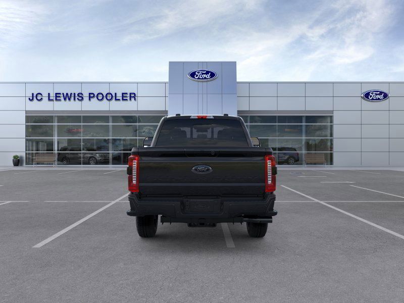 2025 Ford F-250 Super Duty Black Widow