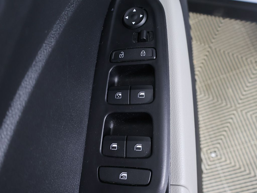 Certified Used 2024 White Hyundai SEL image 32